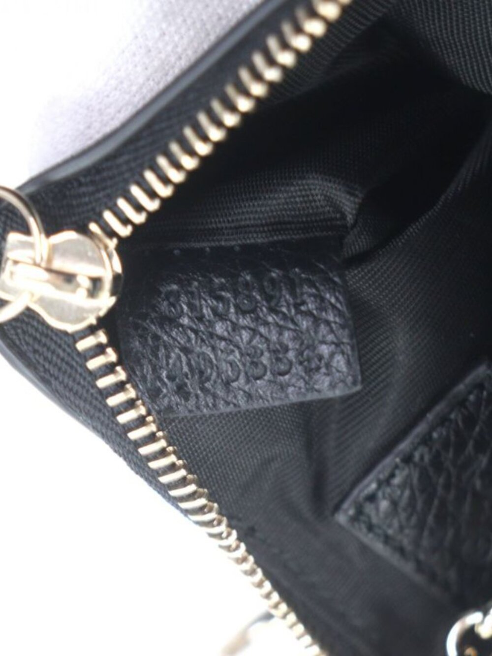 Gucci Leather GG Emblem Key Pouch Coin Case Black Gold Box Stora - Picture 9 of 9